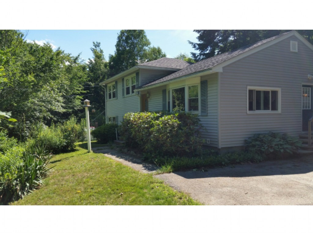 195 Chester Road Candia, NH 03034 - Photo 2 of 22