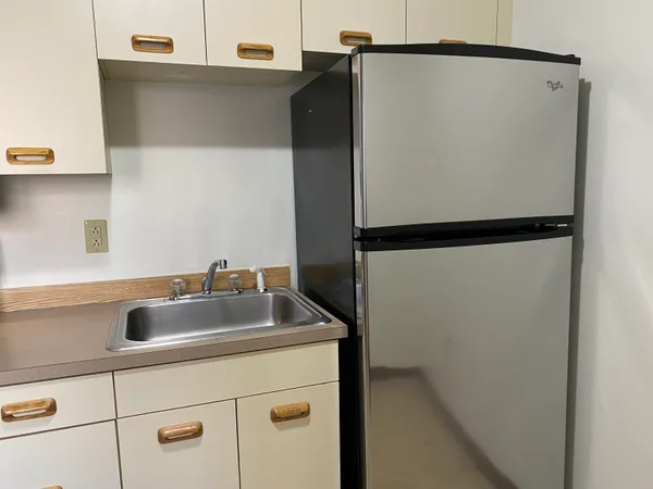 $1,602 | 30 Hanover Street, Unit 201, Manchester, NH 03101