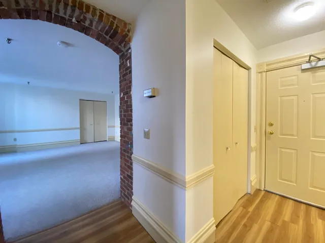 $1,602 | 30 Hanover Street, Unit 201, Manchester, NH 03101