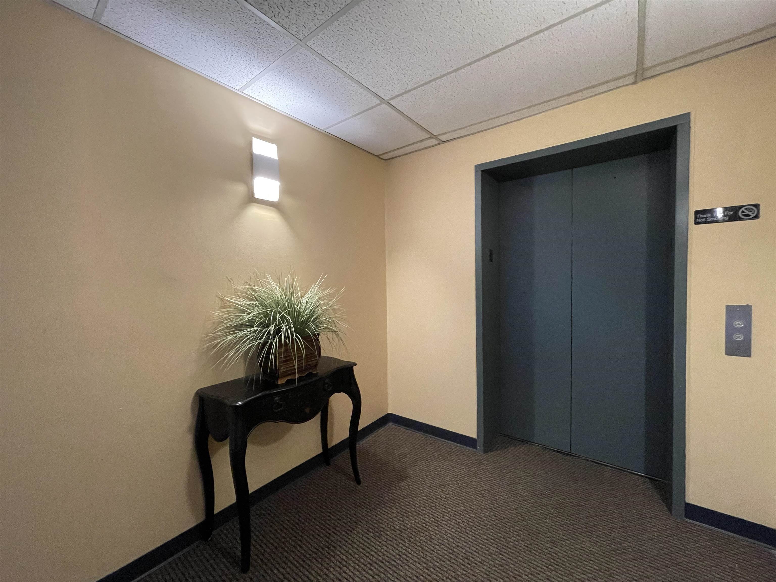 30 Hanover Street, Unit 201 Manchester, NH 03101 - Photo 34 of 46