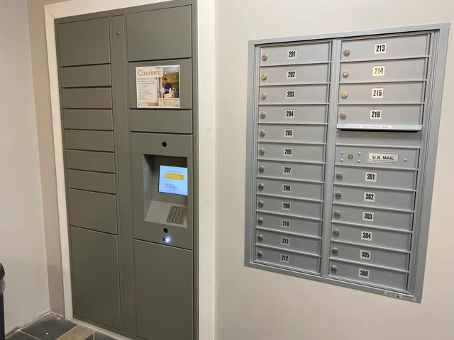 $1,602 | 30 Hanover Street, Unit 201, Manchester, NH 03101