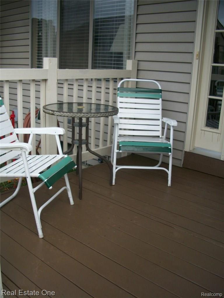 62402 Raleigh Court, Unit 2 South Lyon, MI 48178 - Photo 6 of 45 100_5188.JPG