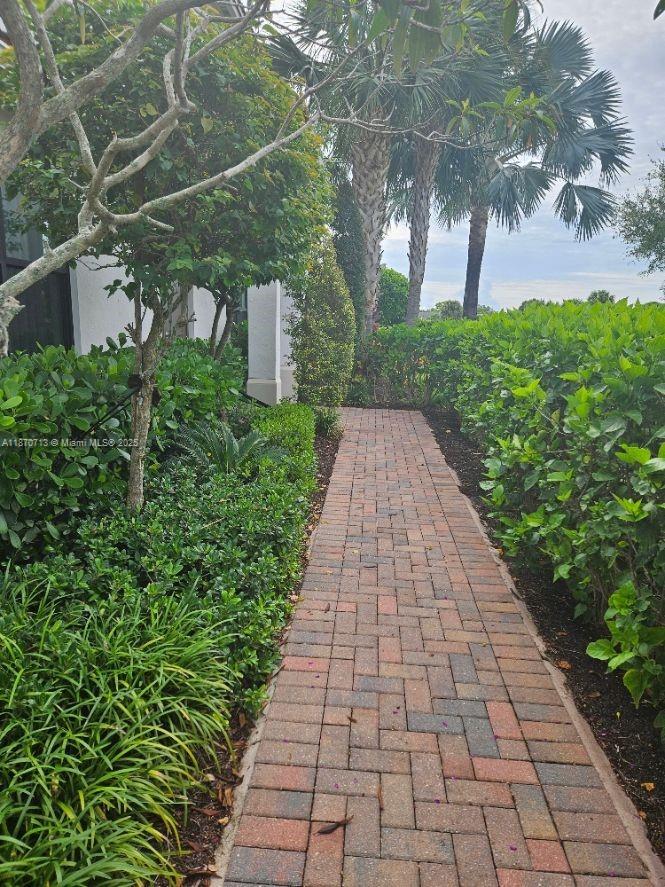 10226 Akenside Drive Boca Raton, FL 33428 - Photo 3 of 19