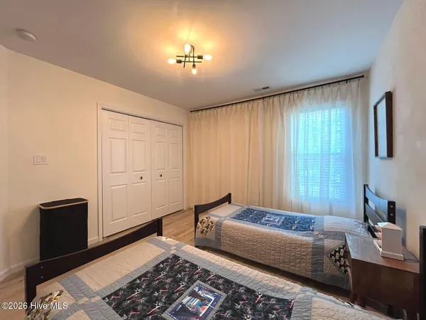 $2,400 | 561 Thorncliff Drive, Raeford, NC 28376