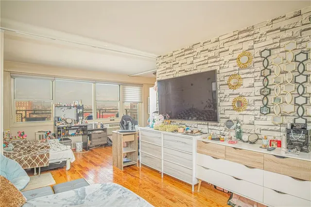 $370,000 | 2944 West 5th Street, Unit 18S | Coney Island