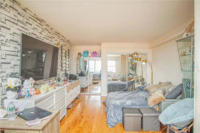 $370,000 | 2944 West 5th Street, Unit 18S | Coney Island