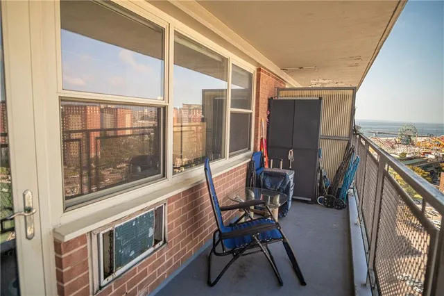 $370,000 | 2944 West 5th Street, Unit 18S | Coney Island