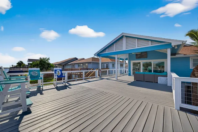 $395,000 | 523 Pompano Street, Bayou Vista, TX 77563