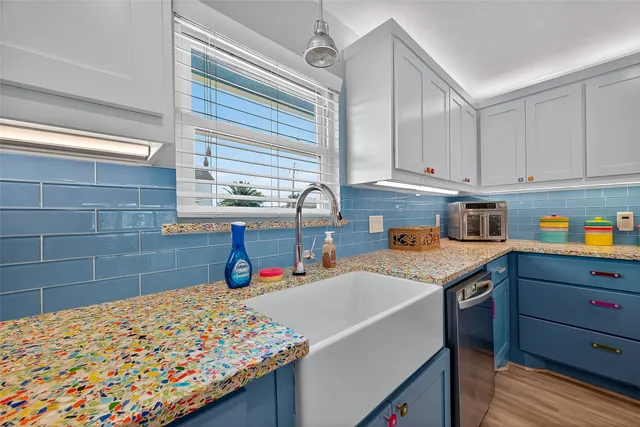 $395,000 | 523 Pompano Street, Bayou Vista, TX 77563