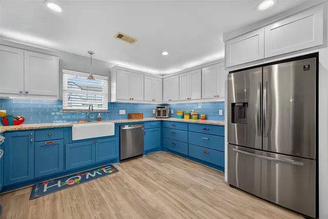 $395,000 | 523 Pompano Street, Bayou Vista, TX 77563