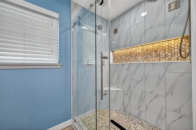 $395,000 | 523 Pompano Street, Bayou Vista, TX 77563