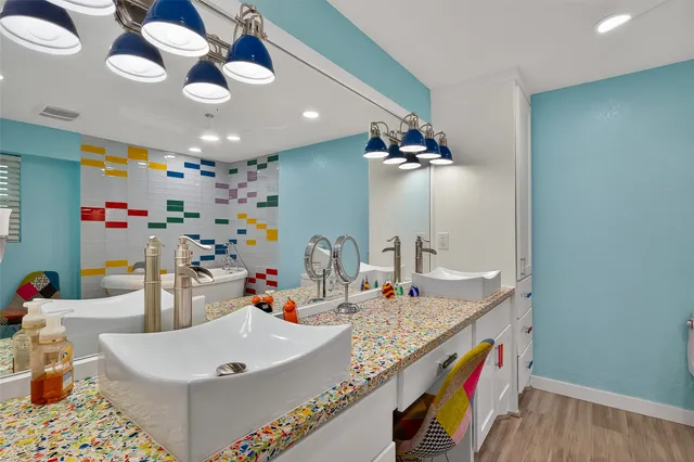 $395,000 | 523 Pompano Street, Bayou Vista, TX 77563