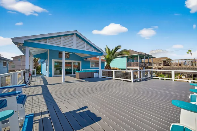 $395,000 | 523 Pompano Street, Bayou Vista, TX 77563