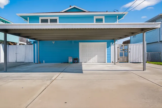 $395,000 | 523 Pompano Street, Bayou Vista, TX 77563