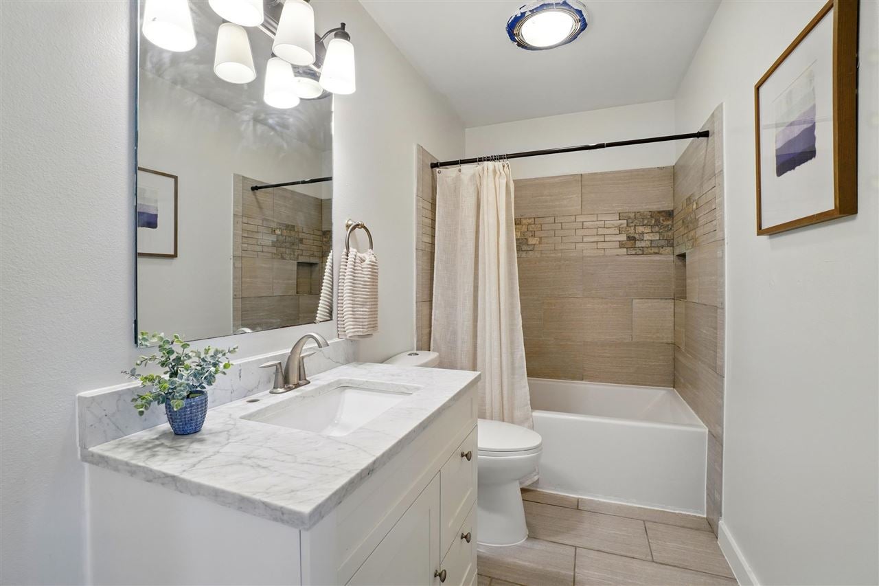 1482 High Country Road Coralville, IA 52241 - Photo 6 of 13 Gallery Image 6