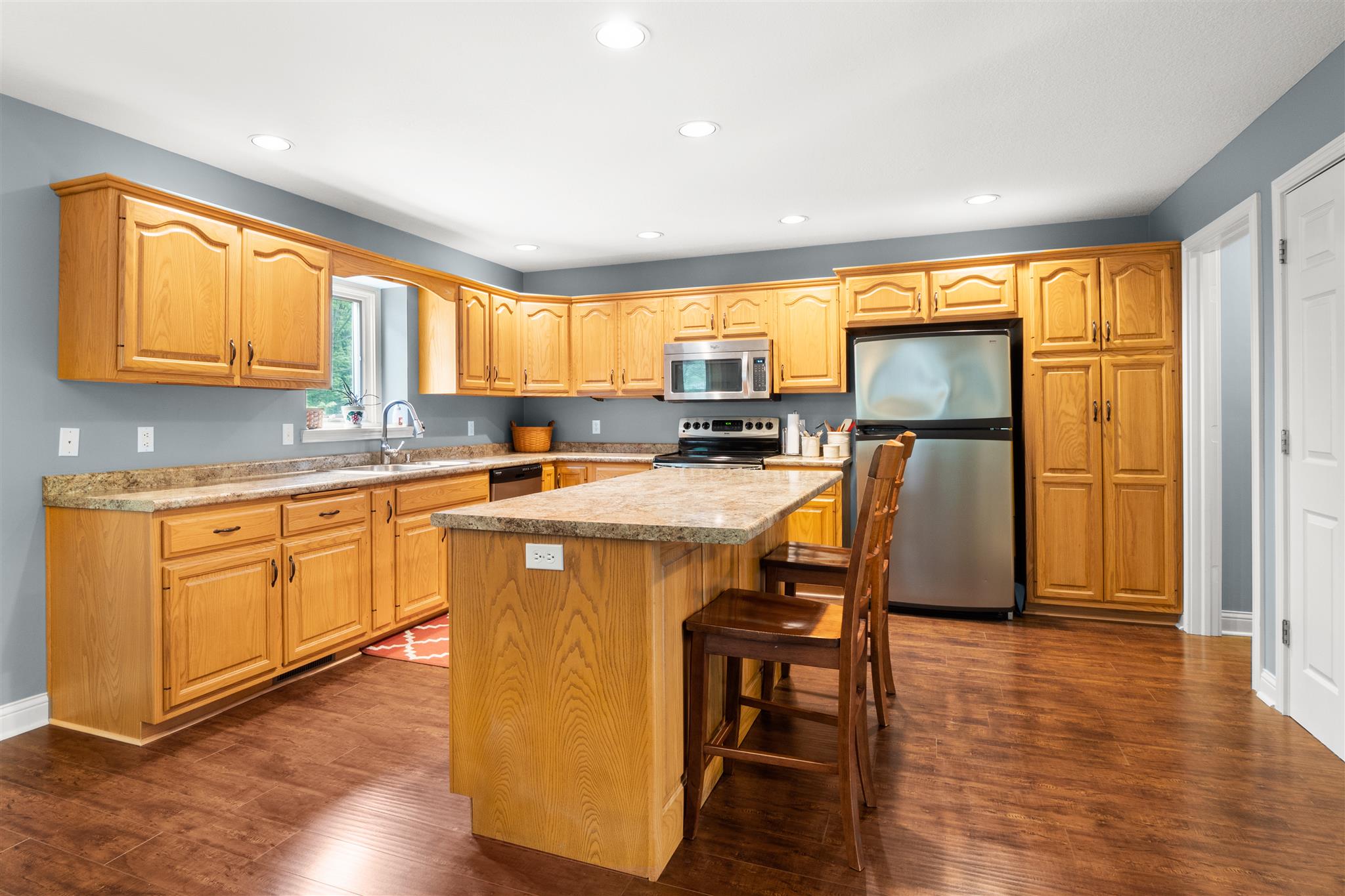 10914 Summer Chase Road Fort Wayne, IN 46818 - Photo 11 of 36