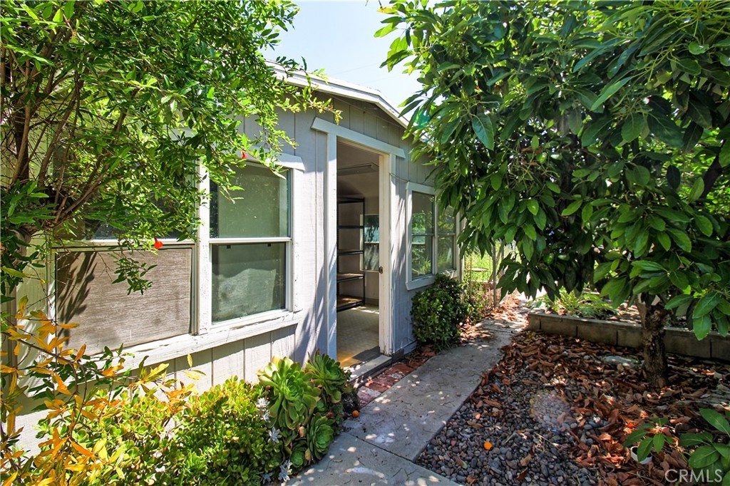543 North Ranch Lane Glendora, CA 91741 - Photo 29 of 52 shed exterior
