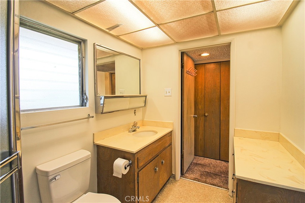 543 North Ranch Lane Glendora, CA 91741 - Photo 47 of 52 restroom 3:jack and jill