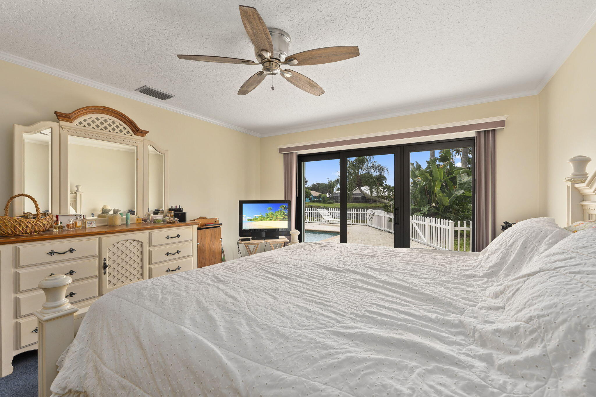 8964 Southeast Sunfish Place Hobe Sound, FL 33455 - Photo 31 of 51 27-web-or-mls-DSC03501