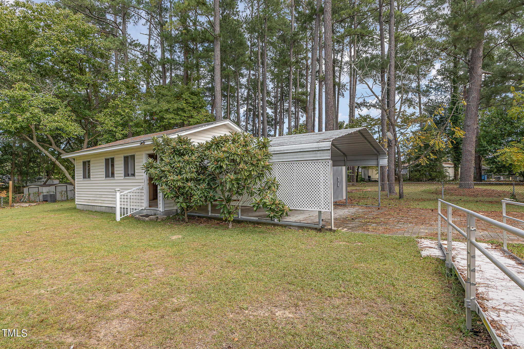 841 Brighton Road Fayetteville, NC 28314 - Photo 26 of 30 20X24 Wired Storage