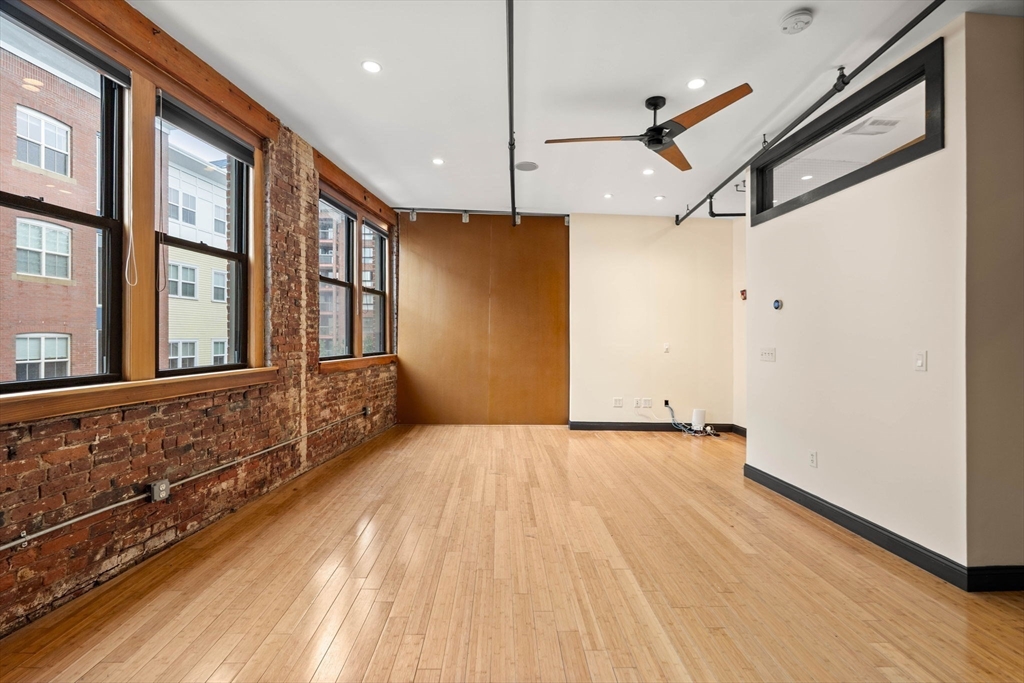 27 Fayette Street, Unit 302 Beverly, MA 01915 - Photo 19 of 24