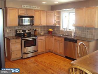 260 Burning Tree Road Delran, NJ 08075 - Photo 3 of 12 Kitchen