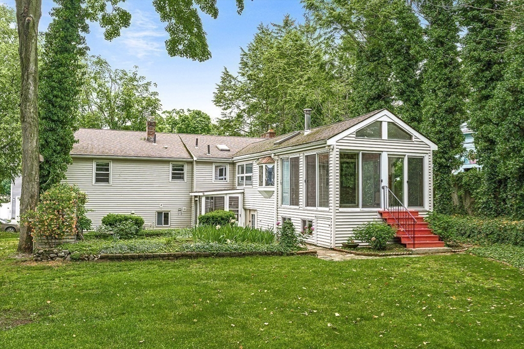 6 Nathaniel Road Winchester, MA 01890 - Photo 2 of 38 Gallery Image 2