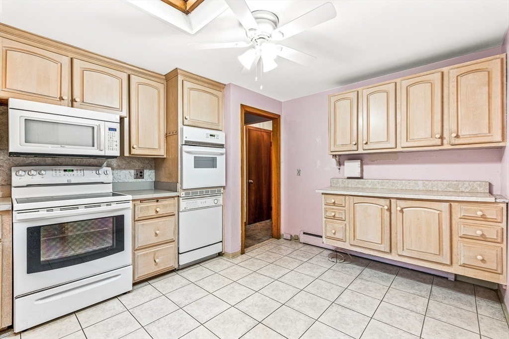 6 Nathaniel Road Winchester, MA 01890 - Photo 7 of 38 Gallery Image 7