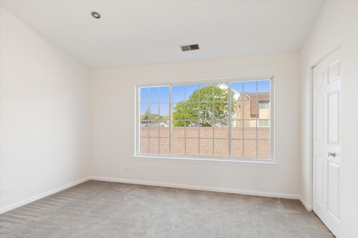 2257 Lake Ridge Drive Glendale Heights, IL 60139 - Photo 12 of 15