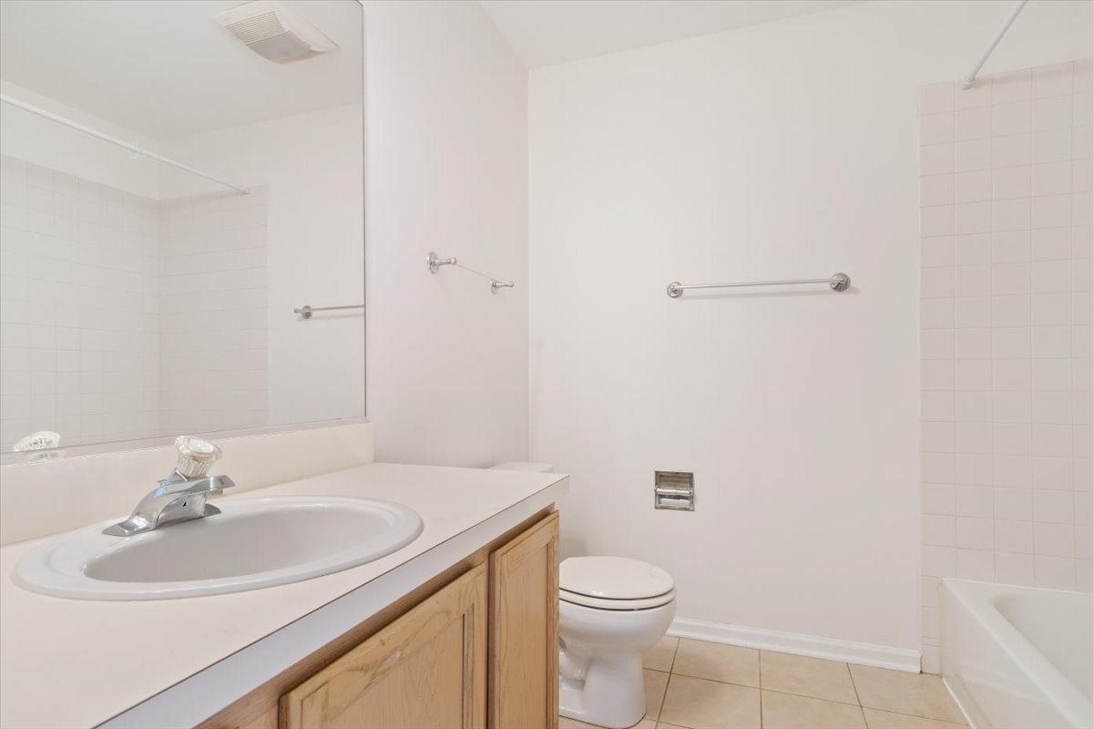 2257 Lake Ridge Drive Glendale Heights, IL 60139 - Photo 13 of 15