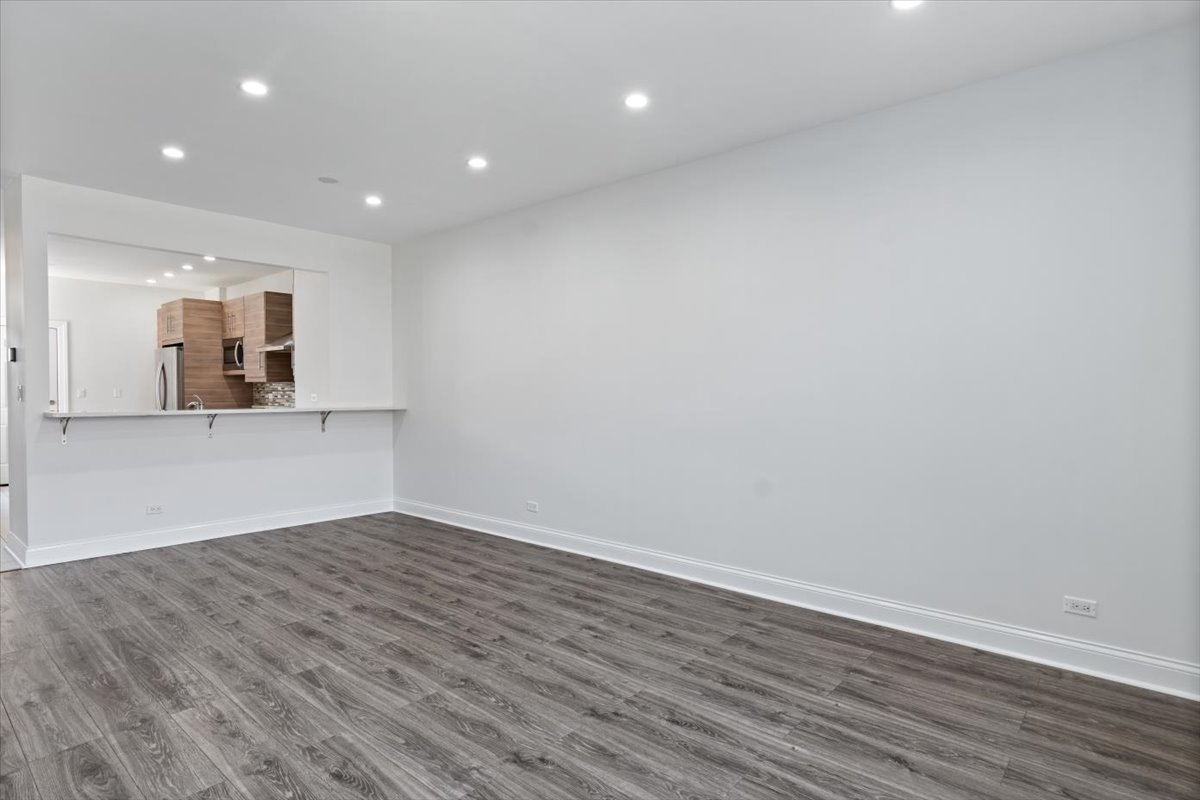 2257 Lake Ridge Drive Glendale Heights, IL 60139 - Photo 7 of 15