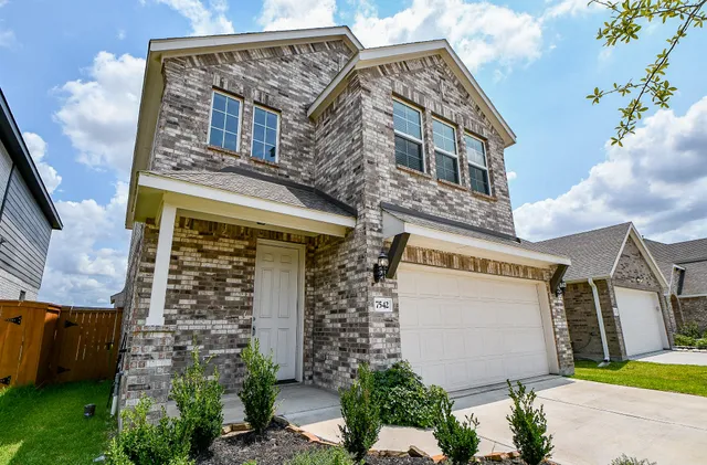 $2,695 | 7542 Coral Ter Drive, Cypress, TX 77433