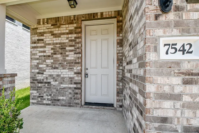 $2,695 | 7542 Coral Ter Drive, Cypress, TX 77433