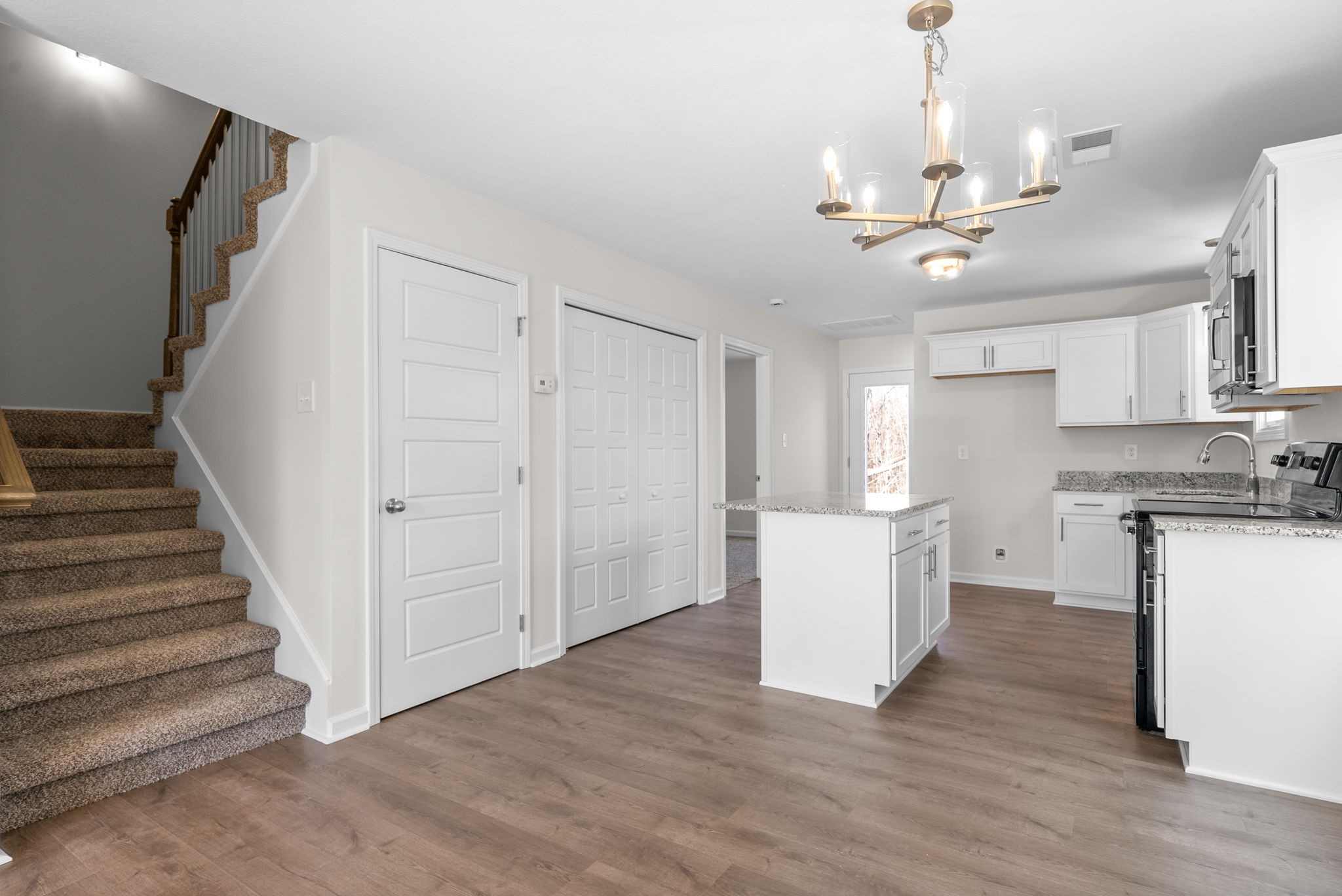 153 Quarry Rdg Road Clarksville, TN 37043 - Photo 5 of 26 Gallery Image 5
