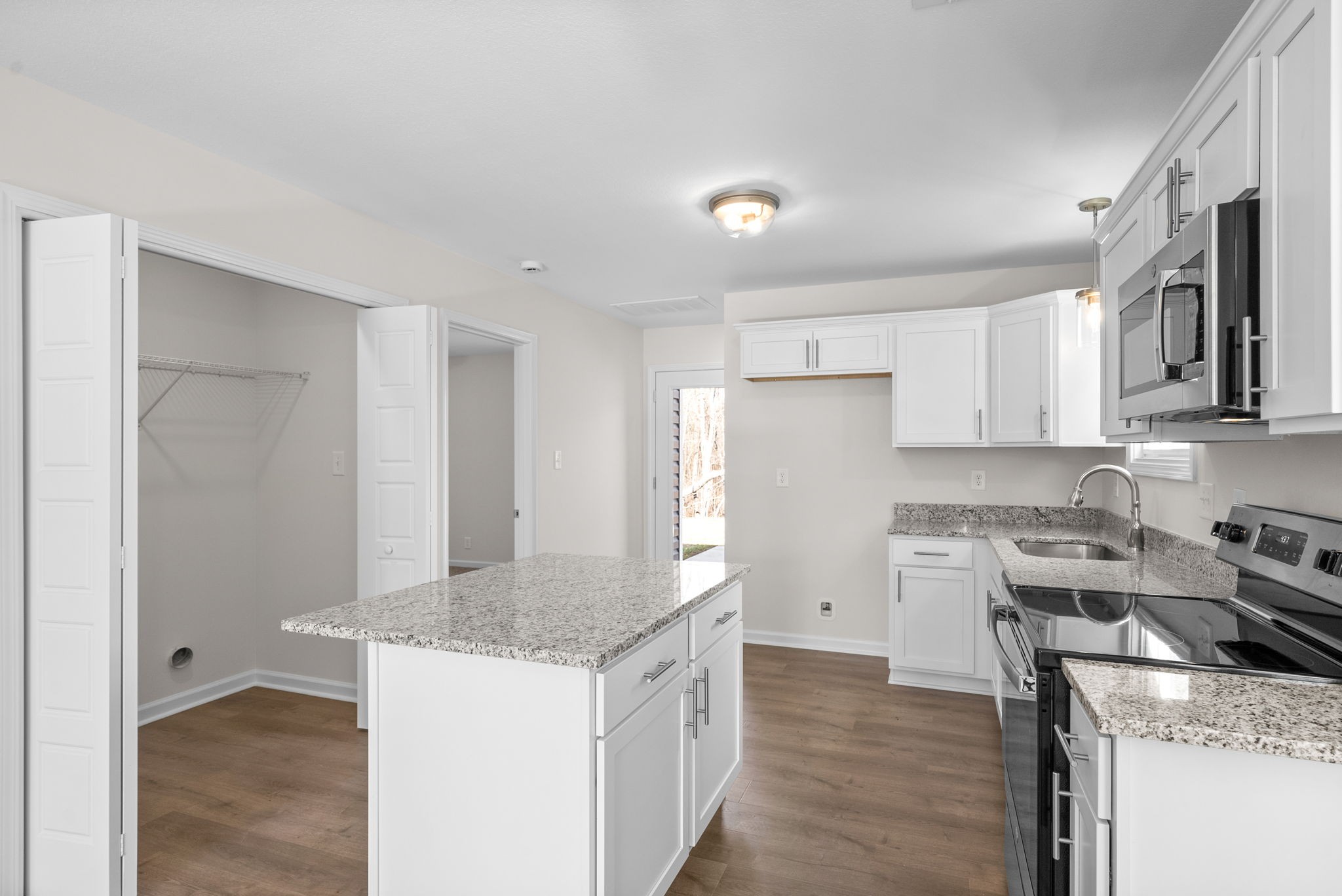 153 Quarry Rdg Road Clarksville, TN 37043 - Photo 8 of 26 Gallery Image 8