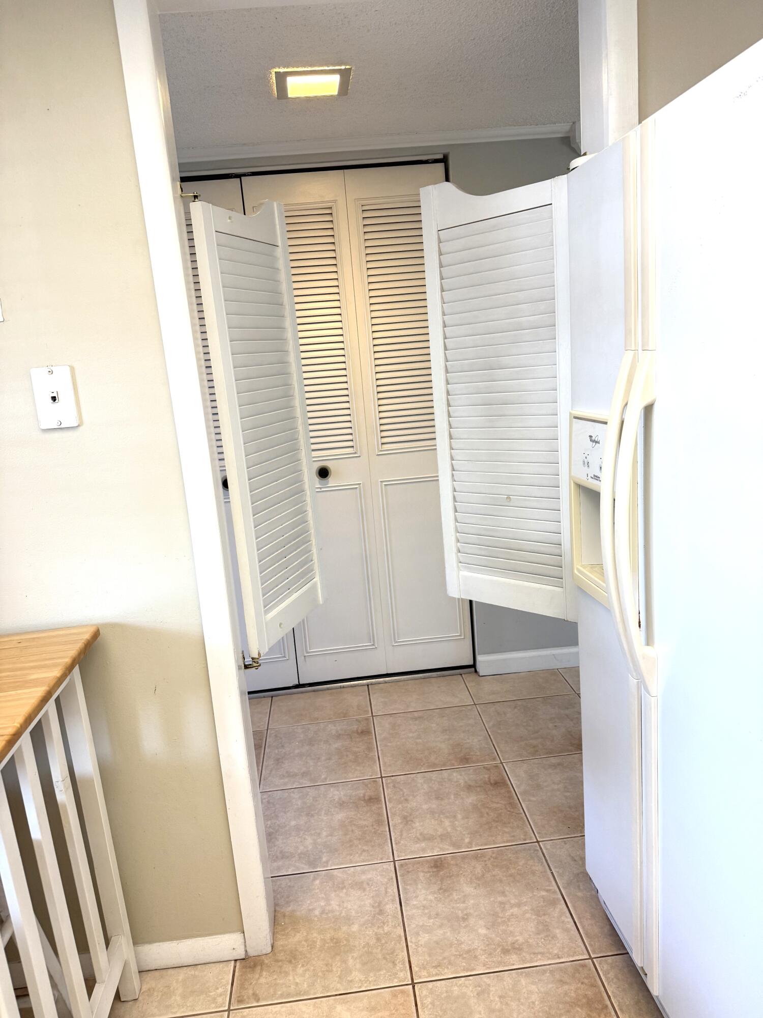 9272 Southwest 3rd Street, Unit 407 Boca Raton, FL 33428 - Photo 29 of 51 Kitchen 7