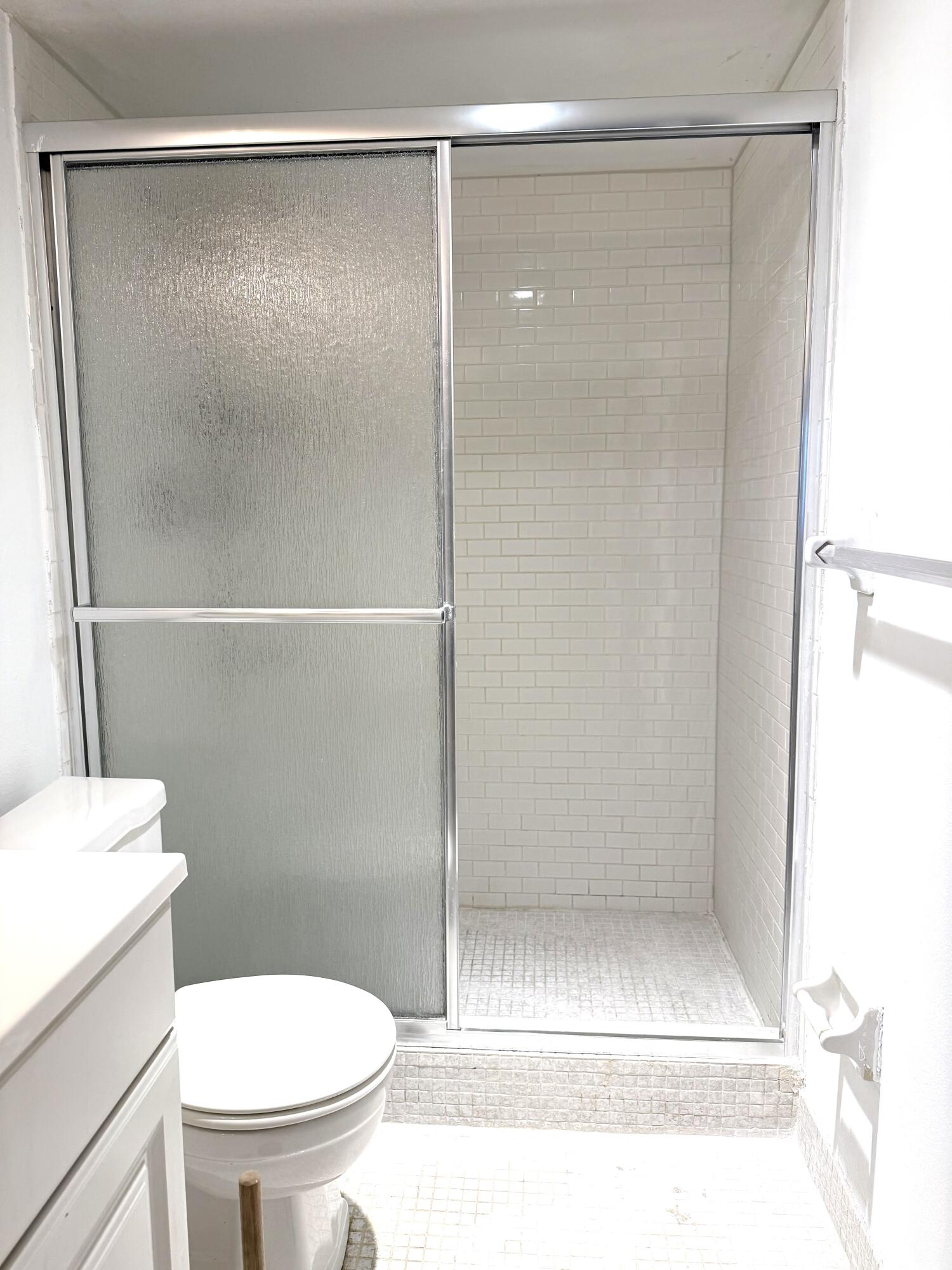 9272 Southwest 3rd Street, Unit 407 Boca Raton, FL 33428 - Photo 46 of 51 Primary Bathroom