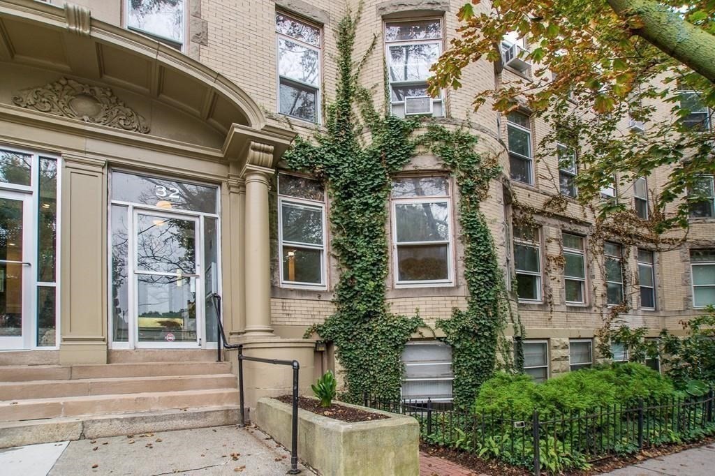 32 Winchester Street, Unit 8 Brookline, MA 02446 - Photo 11 of 12