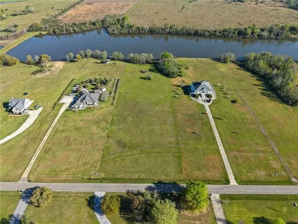 $164,900 | 210 Highland Crest Drive, Covington, LA 70435