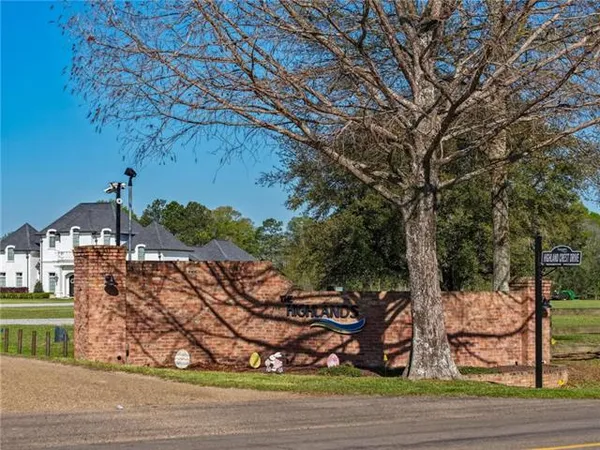 $164,900 | 210 Highland Crest Drive, Covington, LA 70435