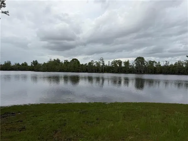 $164,900 | 210 Highland Crest Drive, Covington, LA 70435