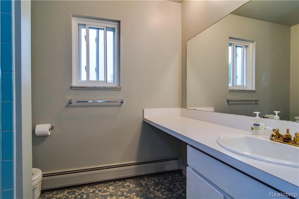 4113 Telegraph Road Bloomfield Hills, MI 48302 - Photo 19 of 25