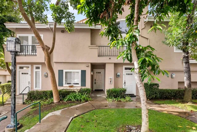 $3,750 | 7215 Calabria Court, Unit 74, San Diego, CA 92122