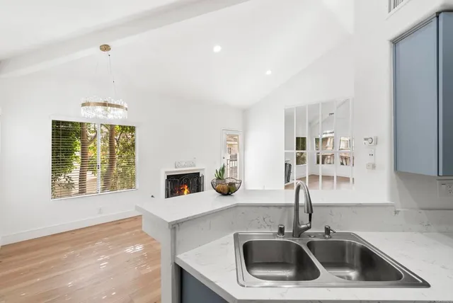 $3,500 | 7215 Calabria Court, Unit 74, San Diego, CA 92122