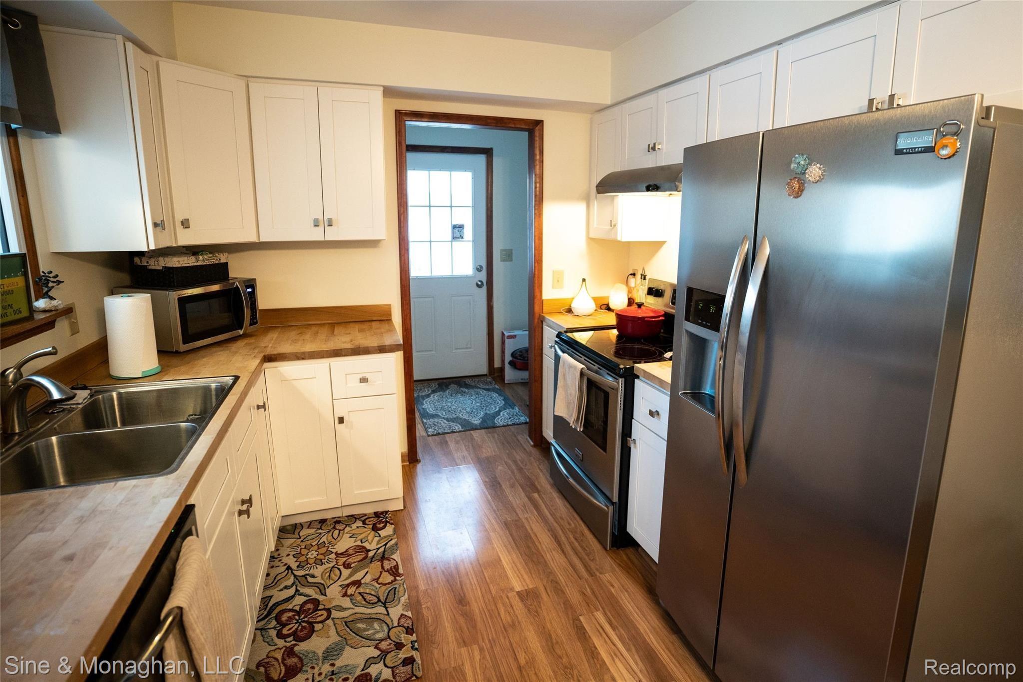 6520 Swartout Road Algonac, MI 48001 - Photo 4 of 21 6520Swartout-5.JPG