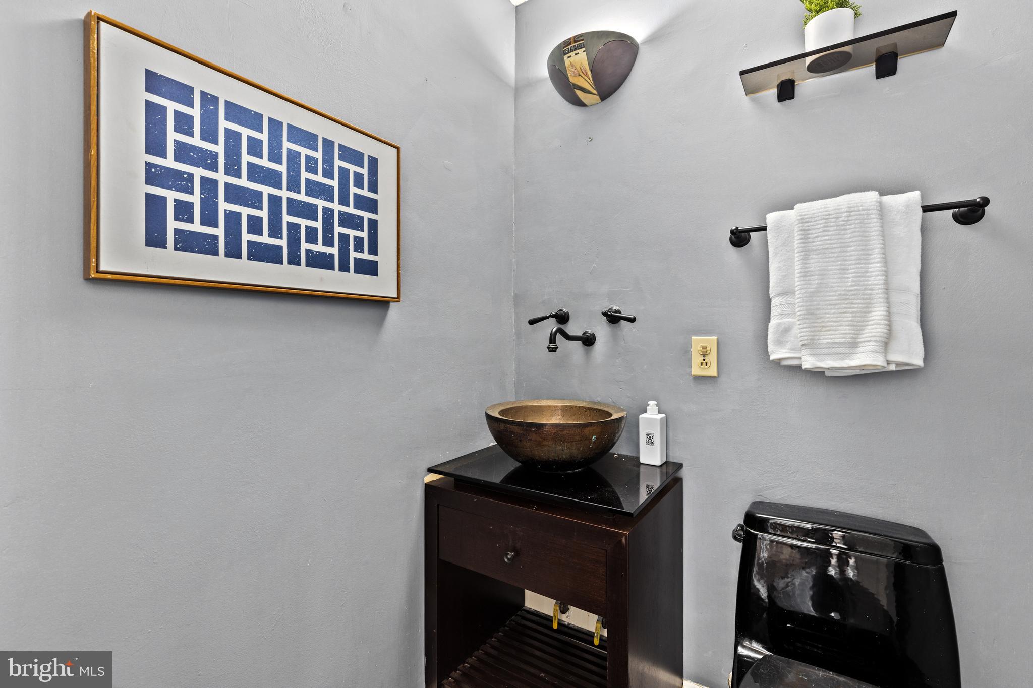 1810 Calvert Street Northwest, Unit 4 Washington, DC 20009 - Photo 11 of 23