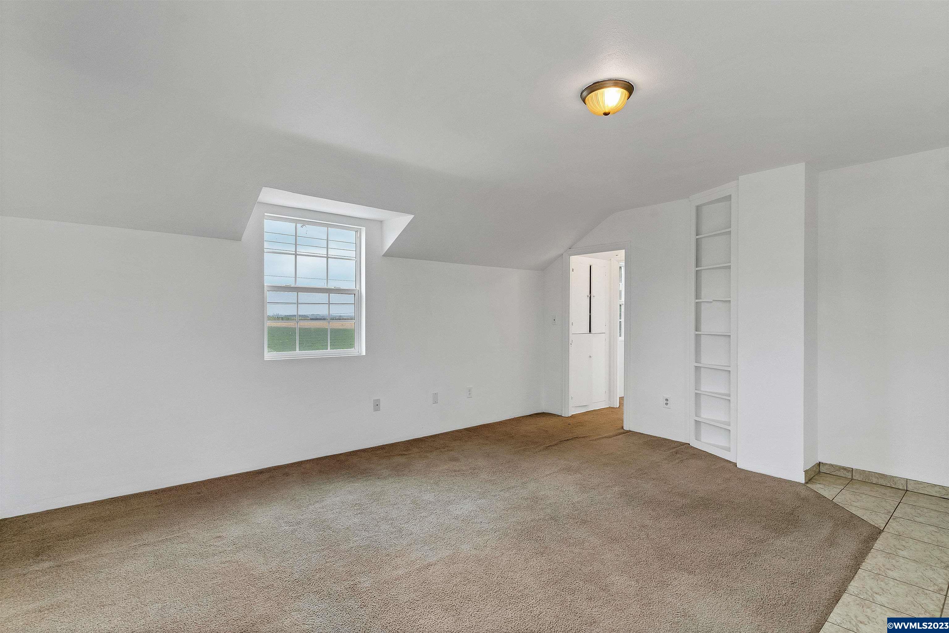 8285 Portland Road Northeast Salem, OR 97305 - Photo 30 of 37 Gallery Image 30