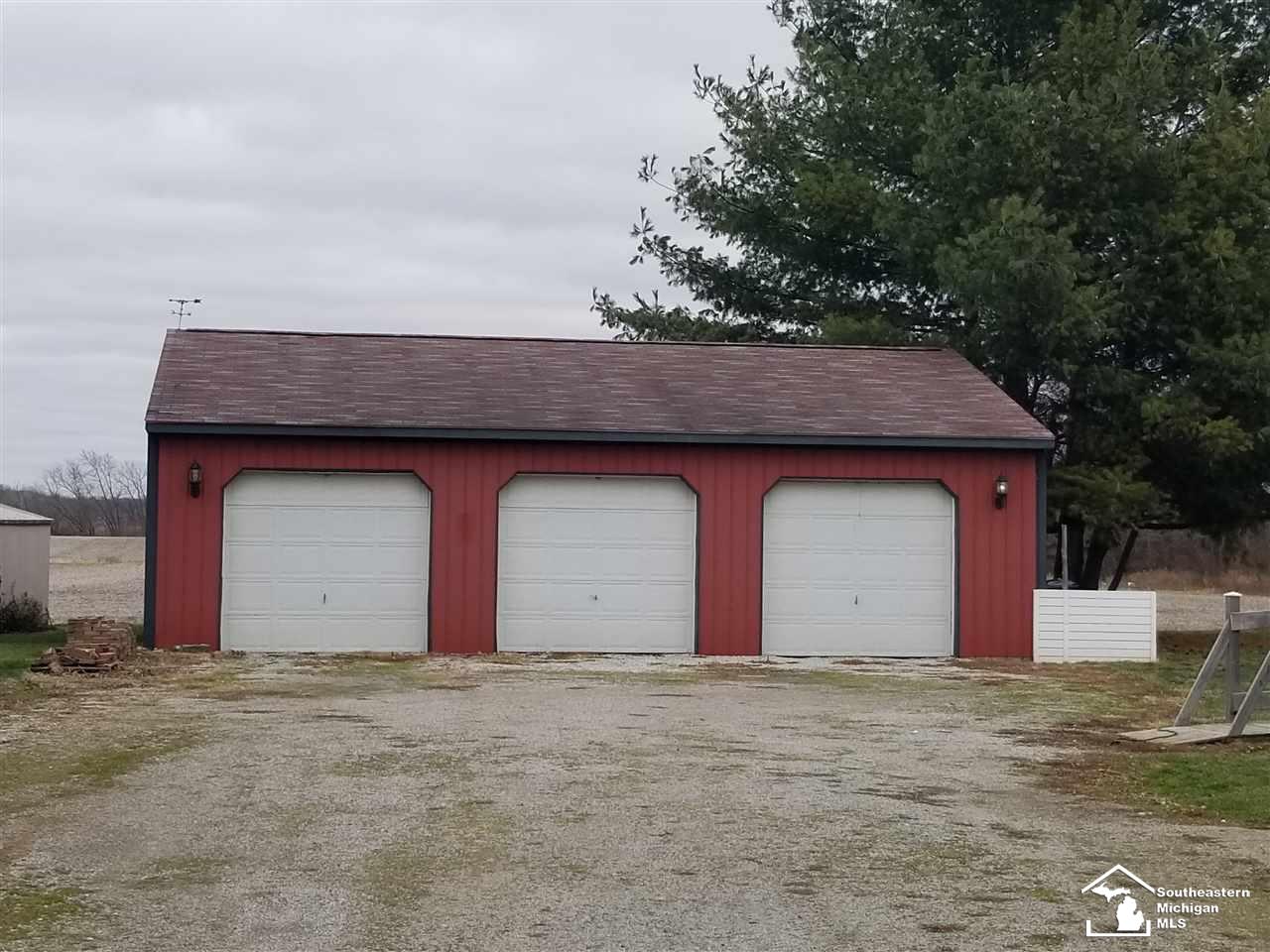 3922 North Custer Road Monroe, MI 48162 - Photo 4 of 32