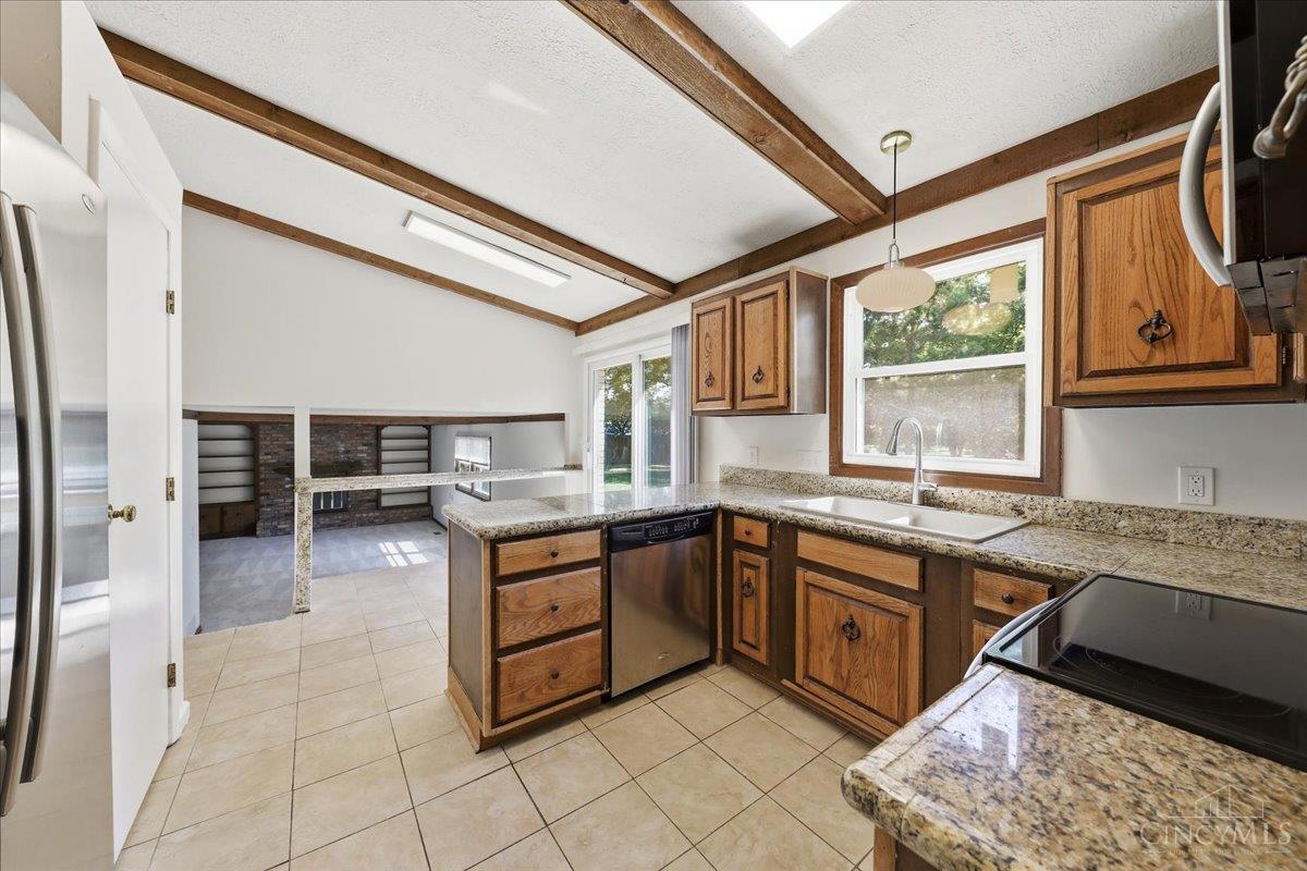 12130 Snider Road Cincinnati, OH 45249 - Photo 10 of 47