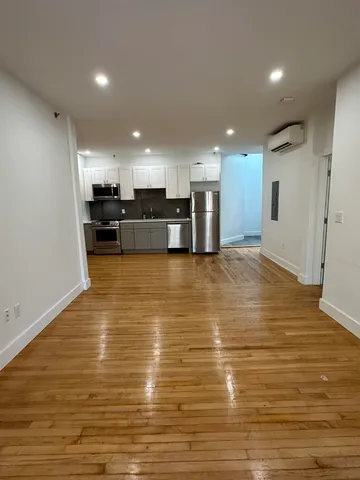 $2,200 | 4 Elliot Street, Unit 6, Brattleboro, VT 05301